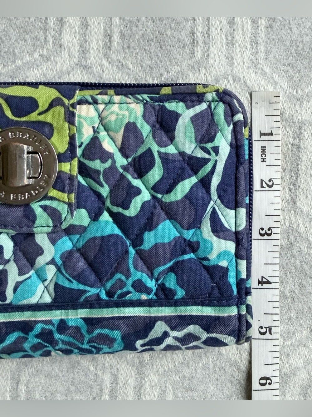 Vera Bradley Wallet Retired Blue Green Floral Quilted Turn Lock Zip Around EUC - Picture 14 of 14